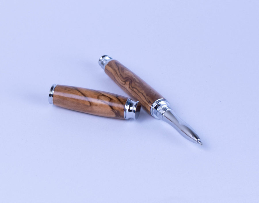 dřevěé pero oliva