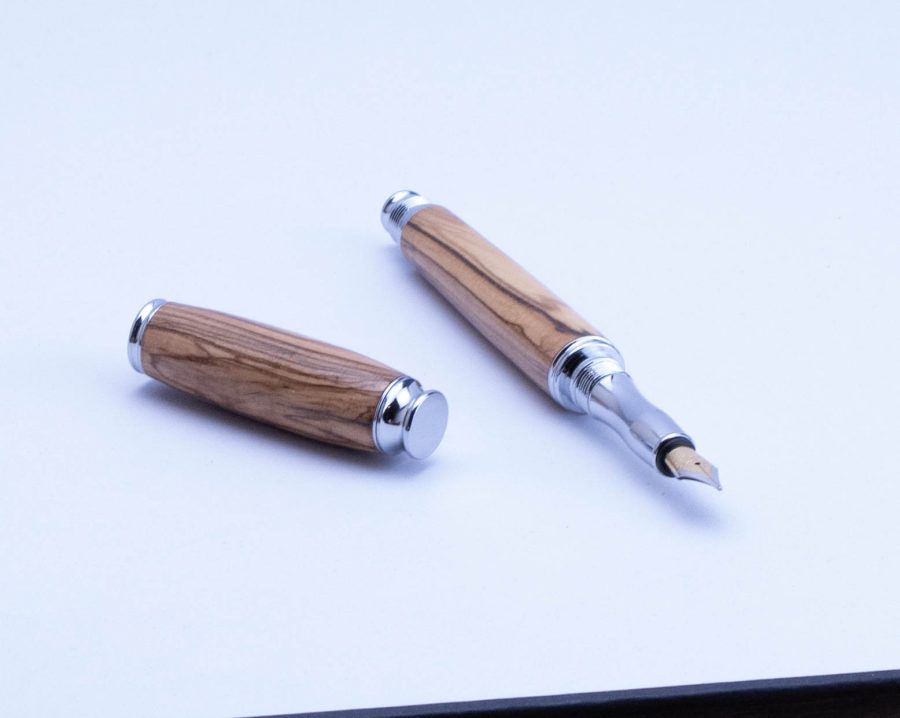 dřevěné pero plnici