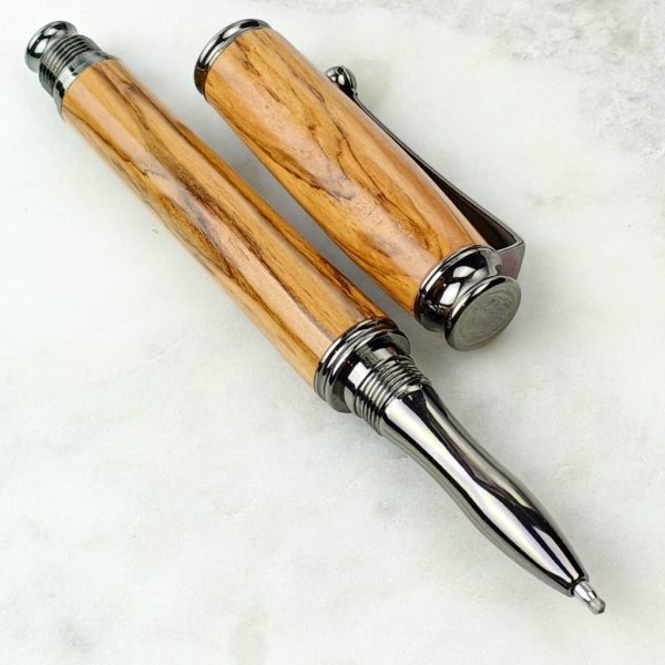 drevenepero_black_olive