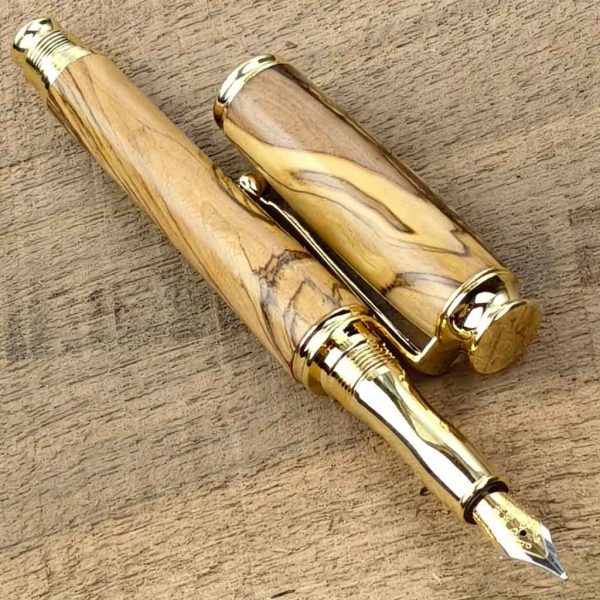 drevenepero_plnici_oliva