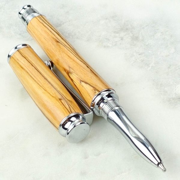 drevenepero_orech_propiska