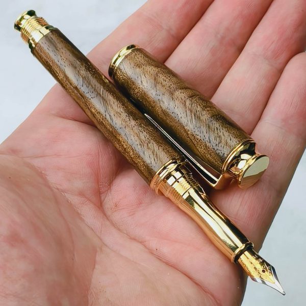 drevenepero_turecky_orech