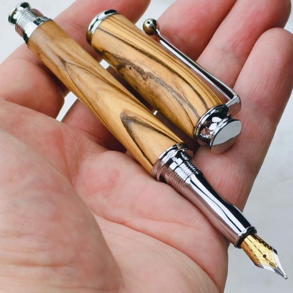 drevenepero_plnici_oliva_betlemska