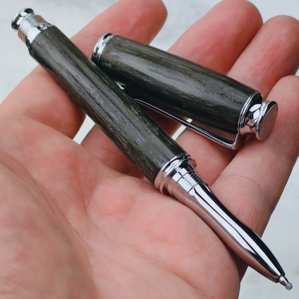 drevenepero_subfosilnidub_8200