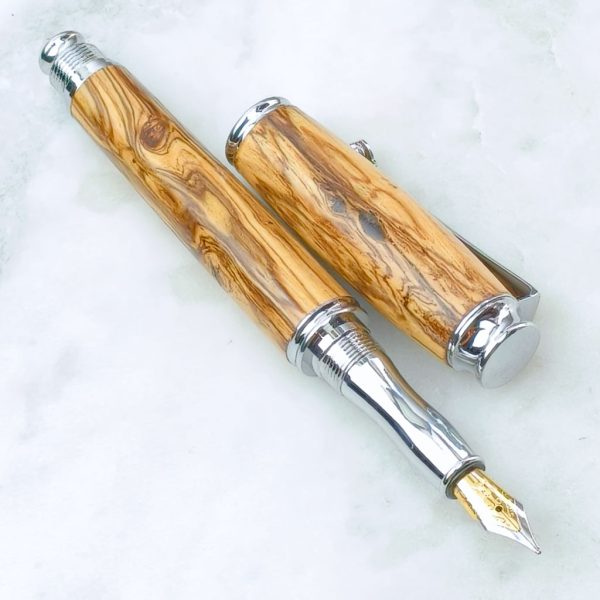 drevenepero_oliva_plnici